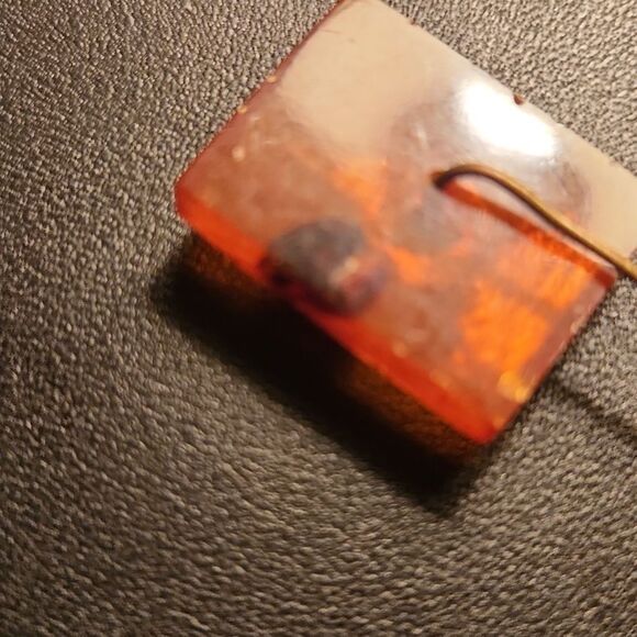 Vintage Lithuanian authentic amber pin with Pirciupis emblem - Picture 4 of 5